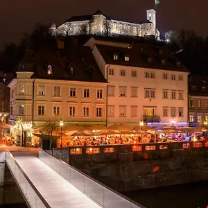  Apartment 3 Bridges App Slowenien